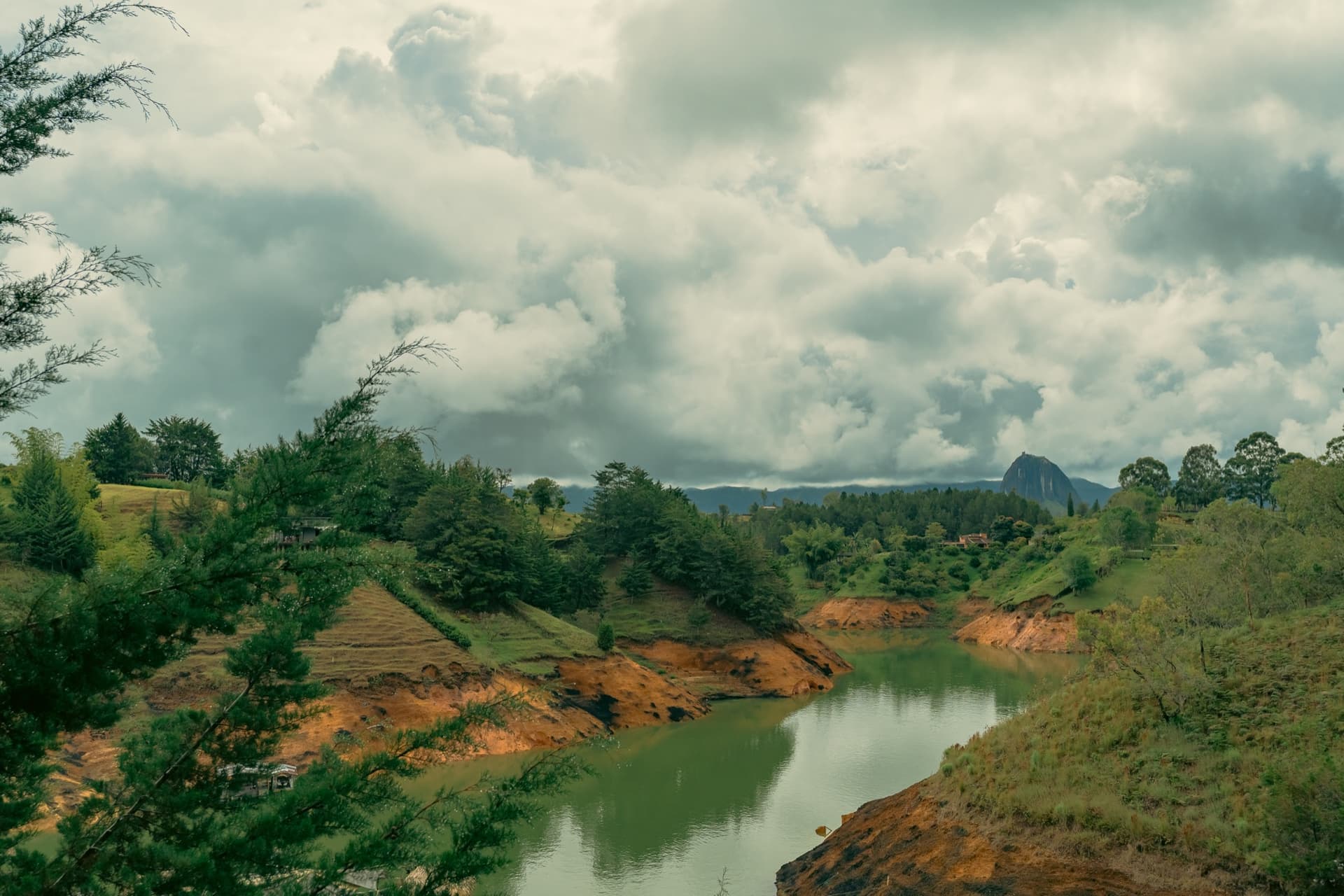 The Secret of the Guatapé Reservoir: History, Origins, and Surprising Facts You Didn’t Know